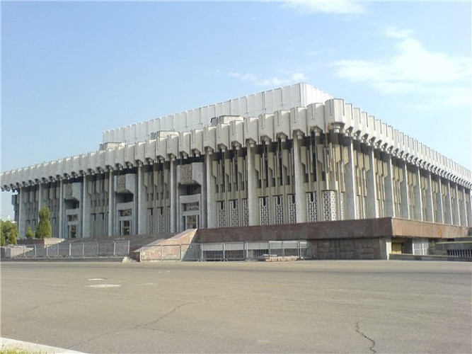 Дворец Истиклол Ташкент