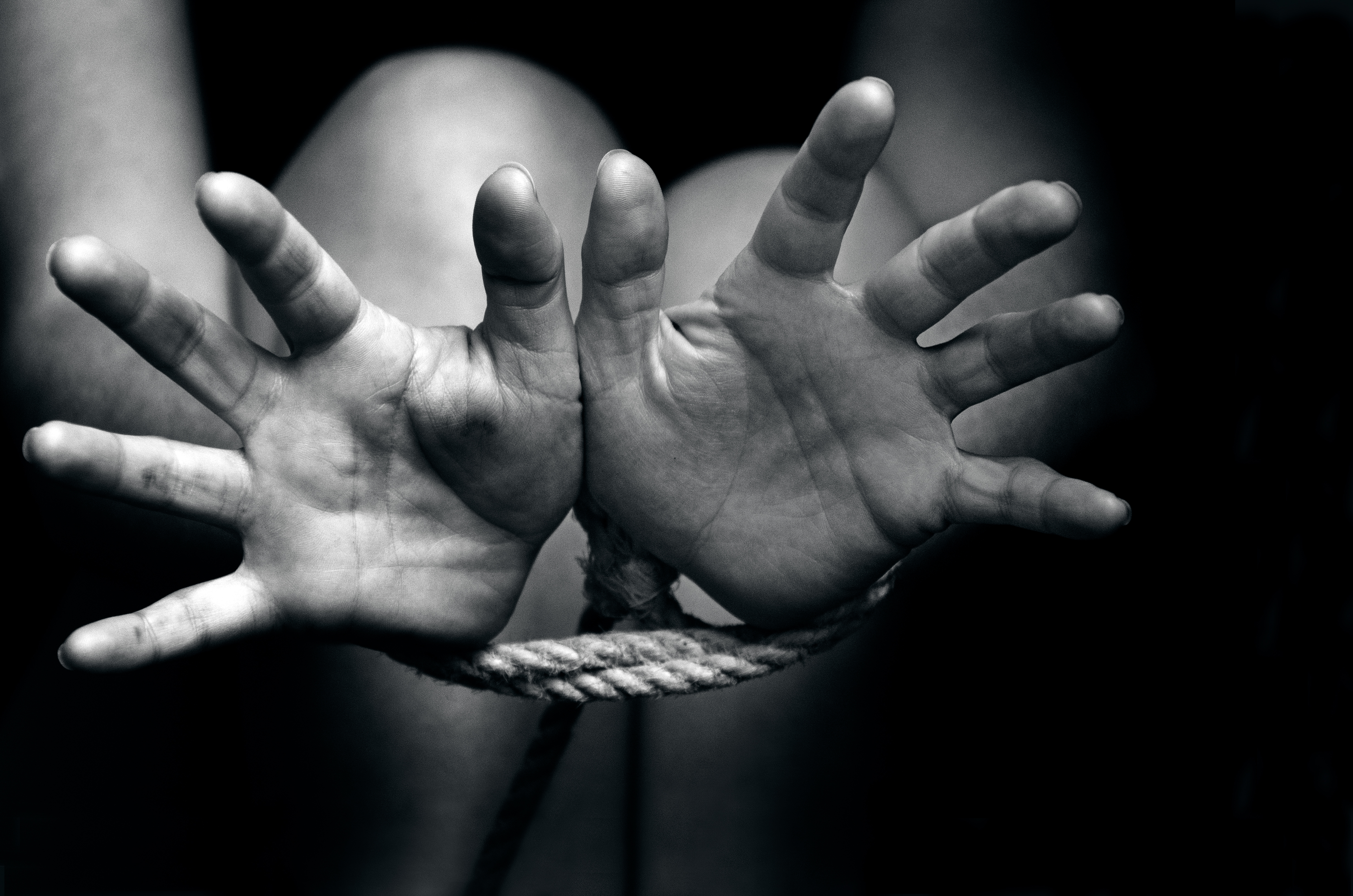 Торговля людьми и похищения